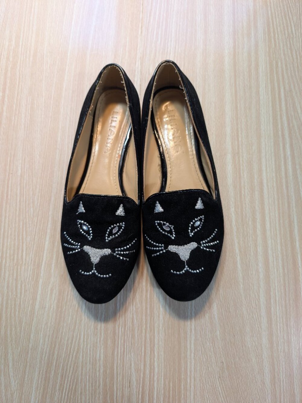 Liliana Flat Slipper Faux Suede Embroidered Cat Face with Rhinestones Size 6 1/2